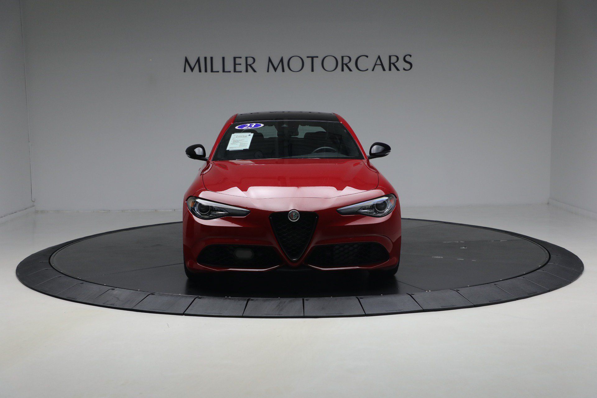 Used 2023 Alfa Romeo Giulia Veloce AWD/4WD image 12