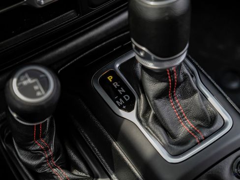 Used 2020 Jeep Wrangler Unlimited Sport S AWD/4WD image 65