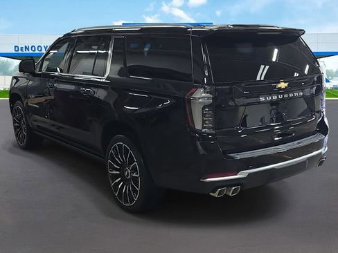 New 2026 Chevrolet Suburban High Country AWD/4WD image 9