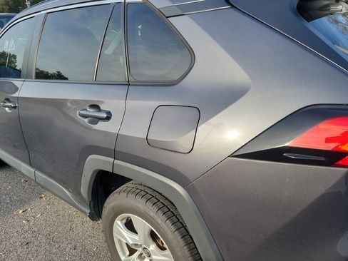 Used 2021 Toyota RAV4 XLE image 22