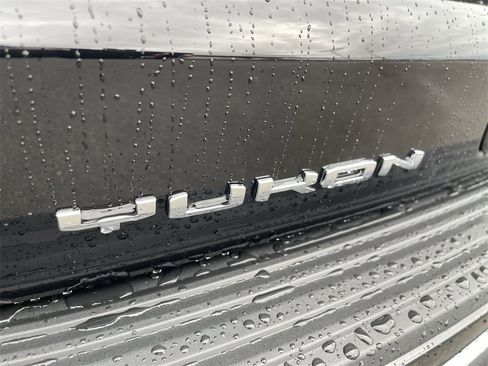 New 2026 GMC Yukon Denali w/ Sun & Power Step Package image 33