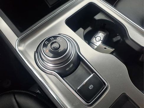 Used 2022 Ford Edge SEL w/ Convenience Package image 19