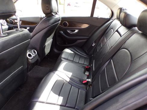 Used 2016 Mercedes-Benz C 300 4MATIC Sedan image 11