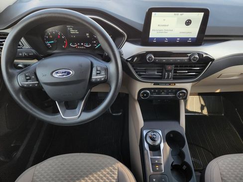 Used 2020 Ford Escape SE image 26