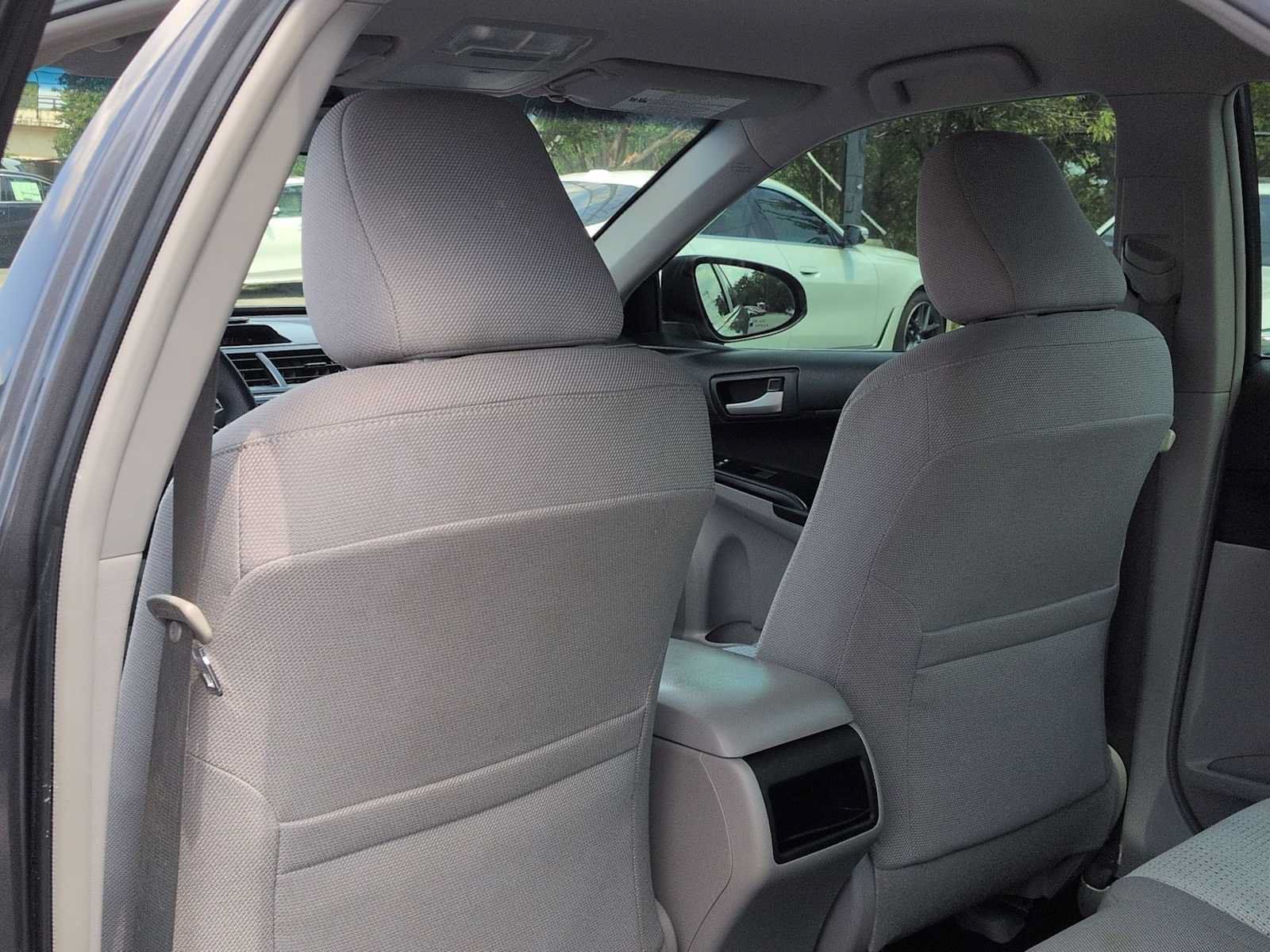 Used 2012 Toyota Camry LE FWD image 19