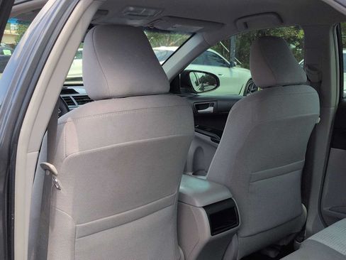 Used 2012 Toyota Camry LE FWD image 19