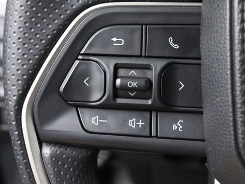 Certified 2025 Toyota 4Runner TRD Off-Road Premium AWD/4WD image 18