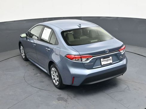 Used 2025 Toyota Corolla LE image 30