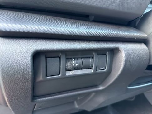 Certified 2024 Subaru Crosstrek 2.5i Limited w/ Crosstrek Mirror Package image 39