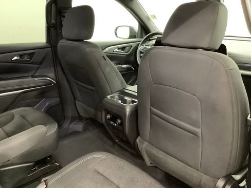 Used 2024 Chevrolet Traverse LT FWD image 30