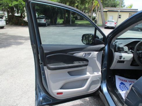 Used 2016 Honda Pilot EX image 18