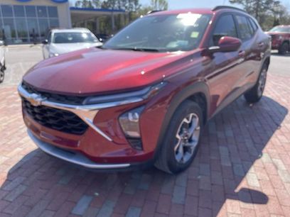 Used 2025 Chevrolet Trax LT w/ Driver Confidence Package