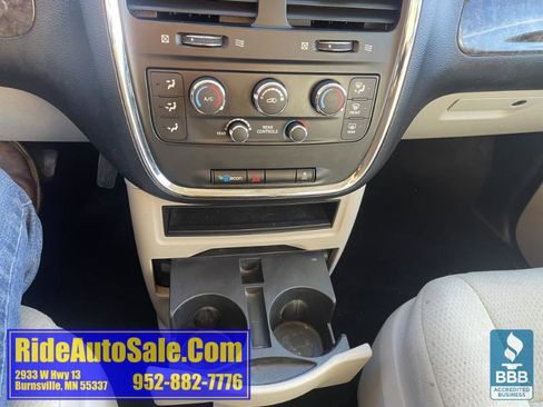 Used 2011 Dodge Grand Caravan Mainstreet w/ PWR Convenience Group image 19