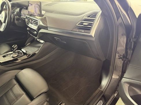 Used 2023 BMW X4 M40i image 22