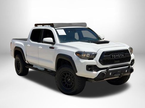 Used 2019 Toyota Tacoma TRD Pro AWD/4WD image 2