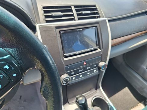 Used 2015 Toyota Camry LE FWD image 6