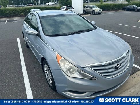 Used 2013 Hyundai Sonata GLS FWD image 1