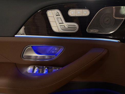 New 2026 Mercedes-Benz GLS 450 4MATIC image 10