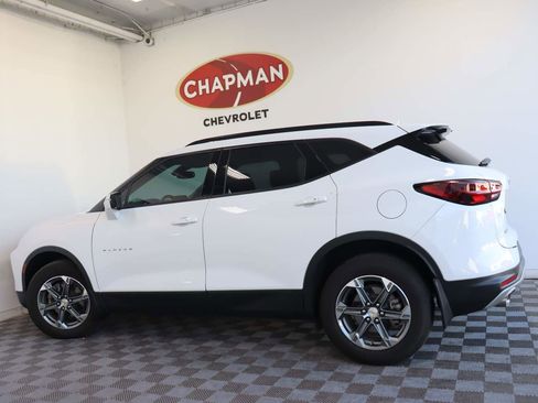 Used 2023 Chevrolet Blazer LT FWD image 3