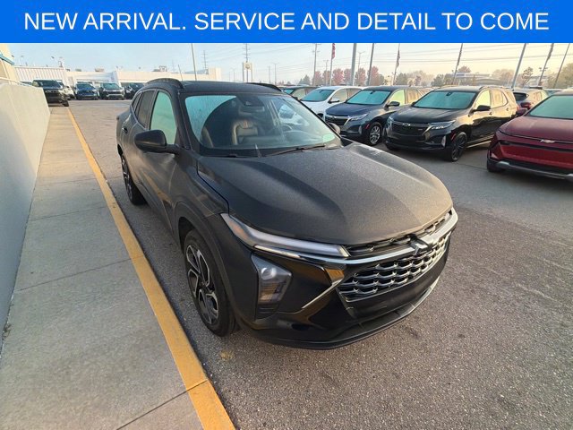 Certified 2026 Chevrolet Trax RS w/ Sunroof Package FWD image 7