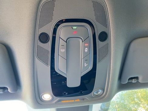 Used 2021 Audi Q5 2.0T Premium image 32