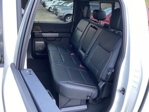New 2026 Ford F250 Lariat w/ Black Appearance Package AWD/4WD image 37