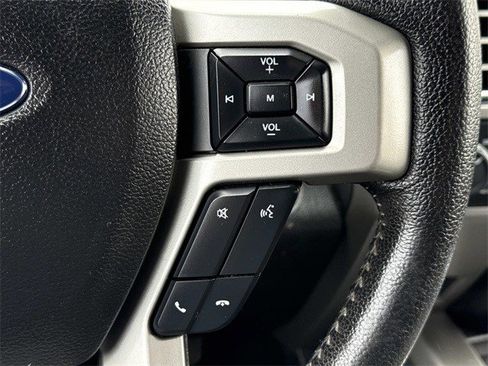 Used 2015 Ford F150 Lariat image 23