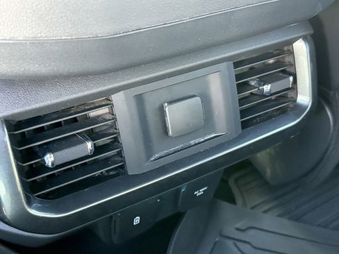 Used 2023 Ford F150 Lariat w/ Max Trailer Tow Package image 26