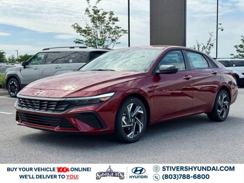 Certified 2025 Hyundai Elantra Sport image 8