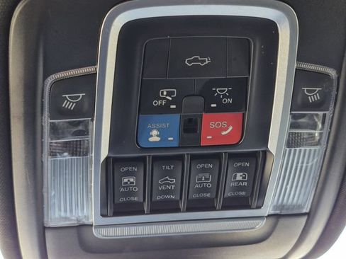 Used 2020 RAM 1500 Limited AWD/4WD image 19