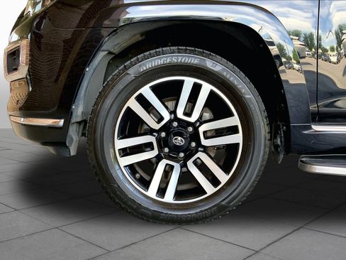 Used 2018 Toyota 4Runner Limited AWD/4WD image 11