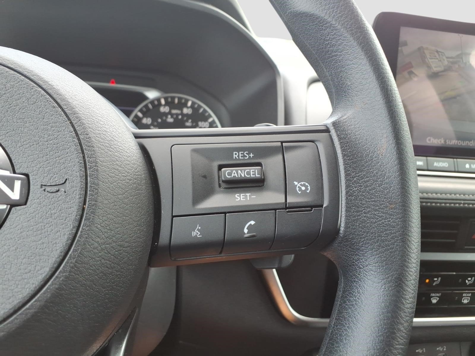 Used 2024 Nissan Rogue S AWD/4WD image 22