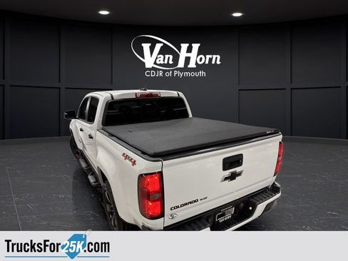 Used 2017 Chevrolet Colorado LT w/ Redline Special Edition image 33