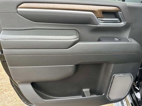 Used 2024 Chevrolet Silverado 2500 High Country w/ High Country Premium Package image 22