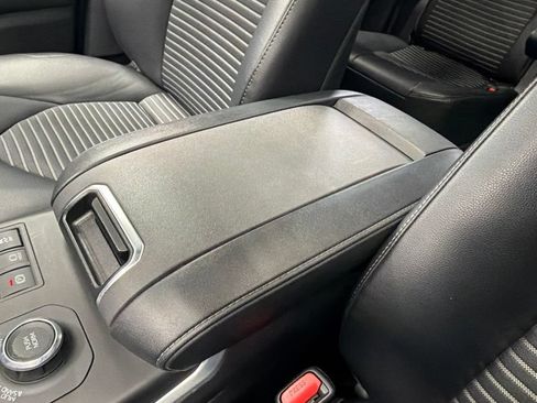 Used 2023 Toyota Highlander XSE AWD/4WD image 36