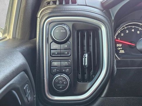 Used 2021 Chevrolet Silverado 1500 LTZ AWD/4WD image 17