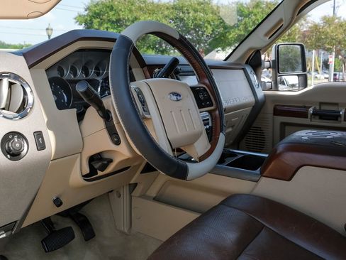 Used 2012 Ford F250 King Ranch w/ FX4 Off Road Pkg image 3