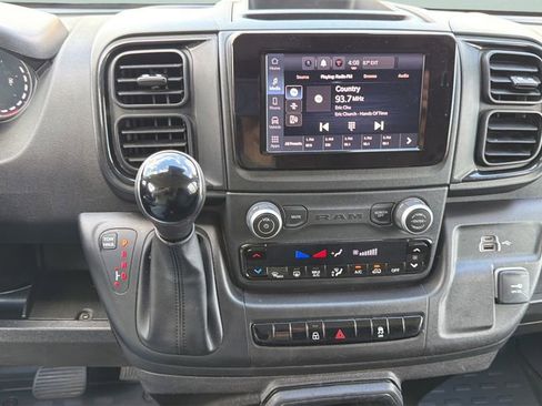 Used 2025 RAM ProMaster 2500 w/ U-Haul Equipment Group FWD image 16