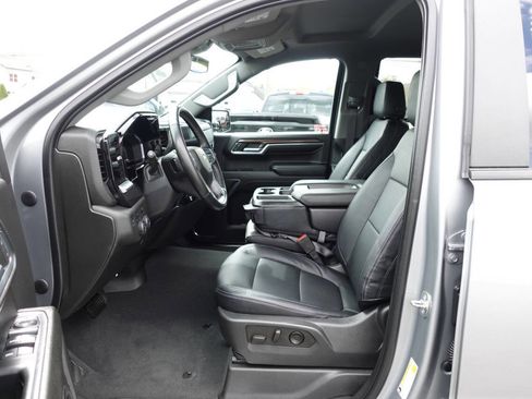 Used 2023 Chevrolet Silverado 1500 LT image 18