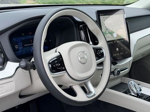 New 2026 Volvo XC60 B5 Ultra w/ Climate Package image 21