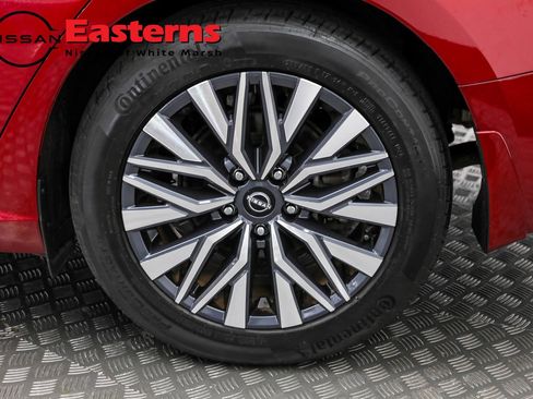 Used 2023 Nissan Altima 2.5 SV w/ SV Premium Package FWD image 31
