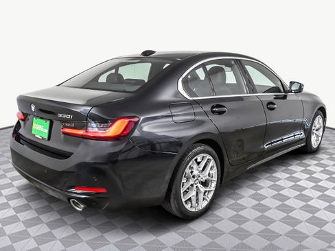 Used 2025 BMW 330i Sedan image 8