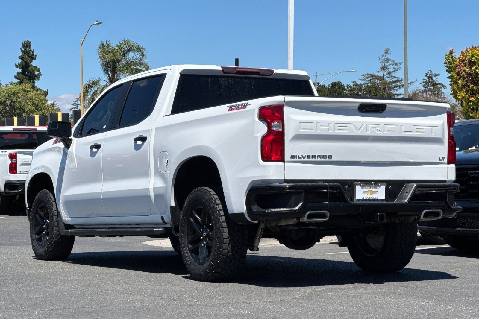 Used 2023 Chevrolet Silverado 1500 LT Trail Boss w/ Protection Package AWD/4WD image 7