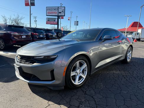 Used 2019 Chevrolet Camaro LT image 3