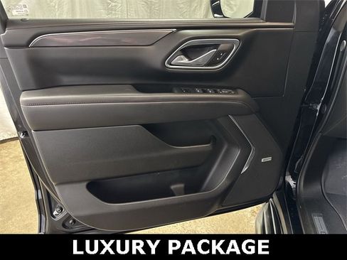 Certified 2024 Chevrolet Suburban RST w/ Luxury Package image 25
