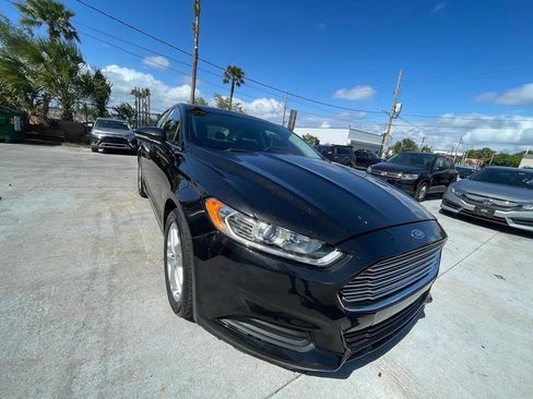 Used 2014 Ford Fusion SE FWD image 14