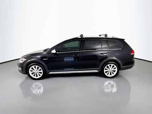 Used 2019 Volkswagen Golf Alltrack S AWD/4WD image 2