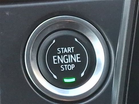 Used 2023 Chevrolet Blazer LT image 25