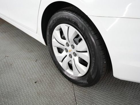 Used 2012 Chevrolet Cruze LS w/ Connectivity Package FWD image 46