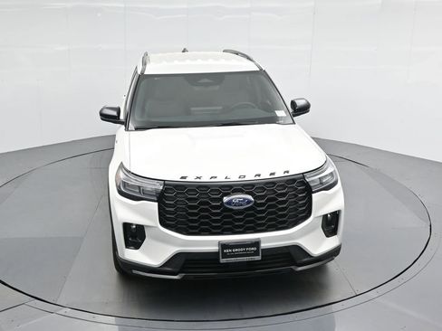 New 2025 Ford Explorer ST-Line w/ Premium Package image 41